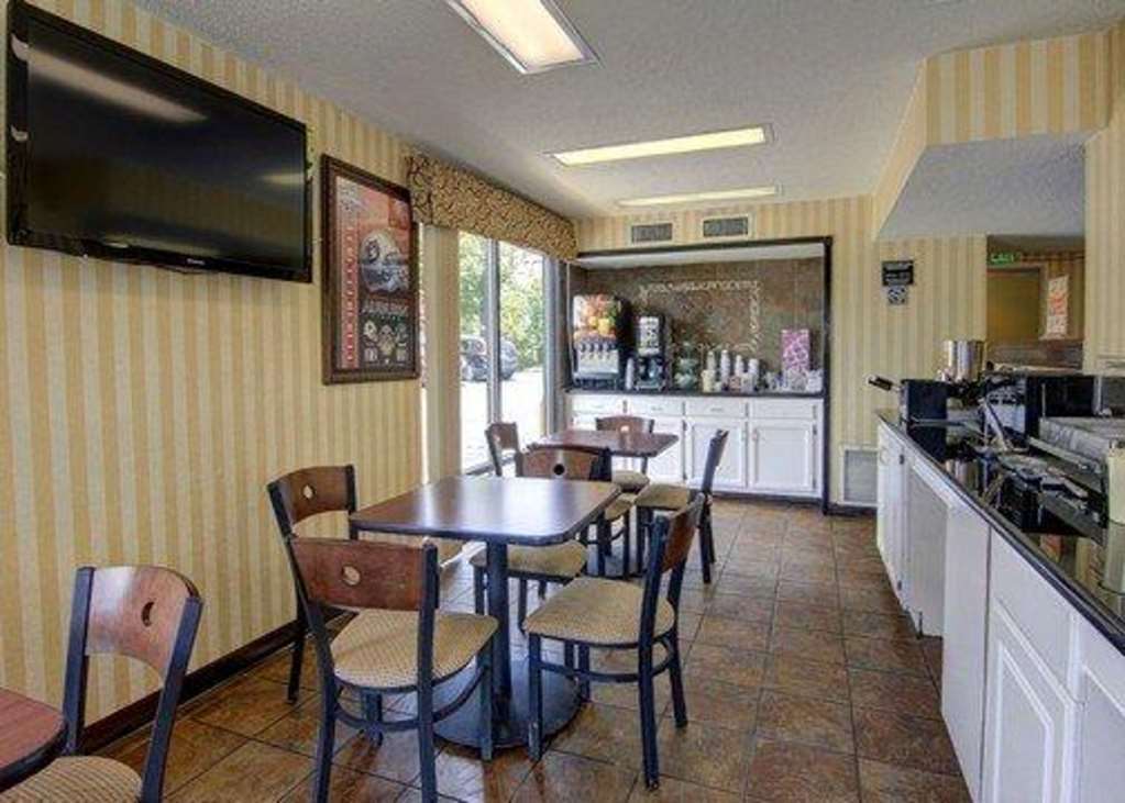Quality Inn Auburn Campus Area I-85 Εστιατόριο φωτογραφία